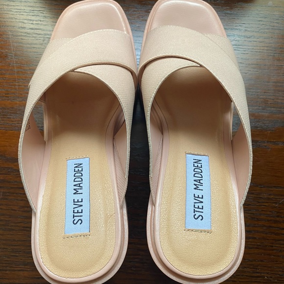 Never Worn Steve Madden SMASH Sandals- size 7 - Picture 4 of 8